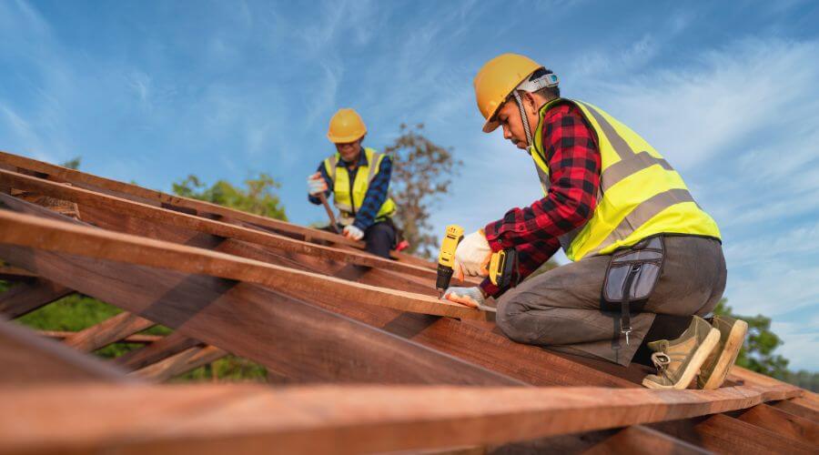 Professional New roof installation in Crowheart, WY